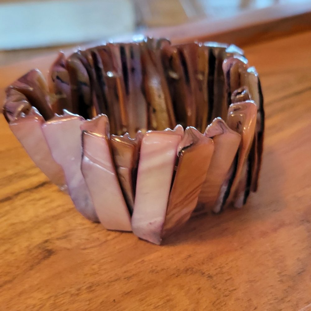 Shell bracelet - Picture 2 of 2